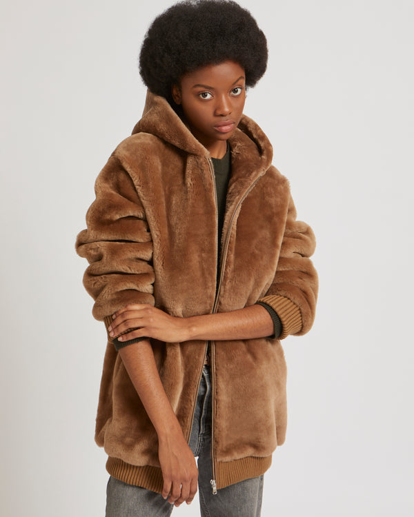 Manteau à capuche en mérinos