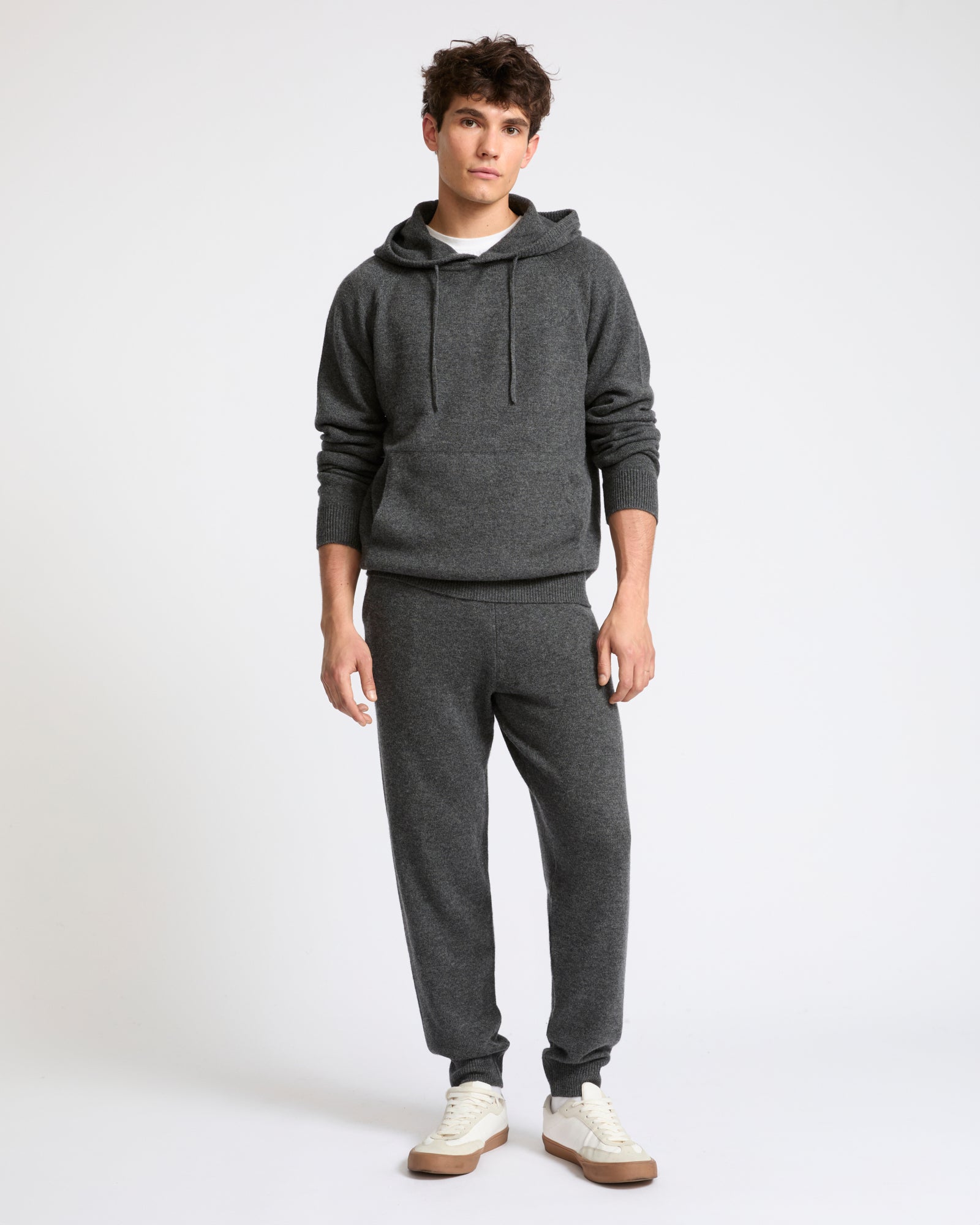 Pull à capuche en lainage cachemire- Yves Salomon - Nouvelle collection Automne Hiver