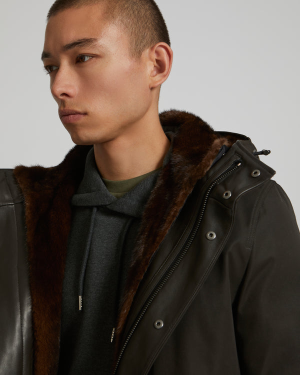 Parka fittée en gabardine technique et vison