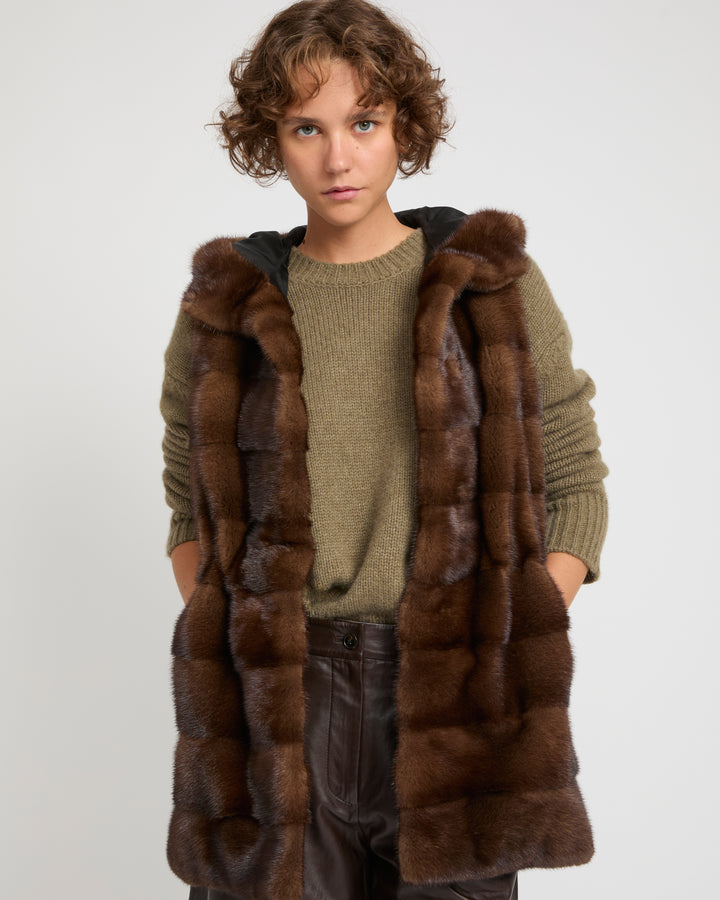 Hooded gilet in long-haired mink fur