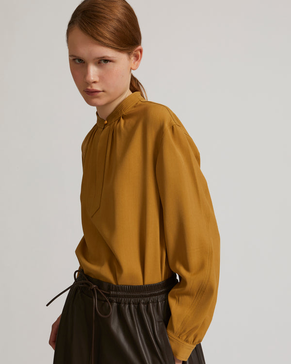 Blouse ample en twill de laine