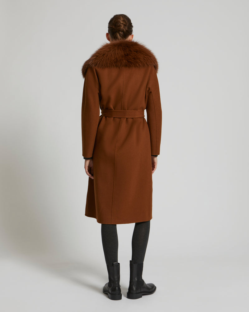 Belted coat in cashmere wool with fox fur collar