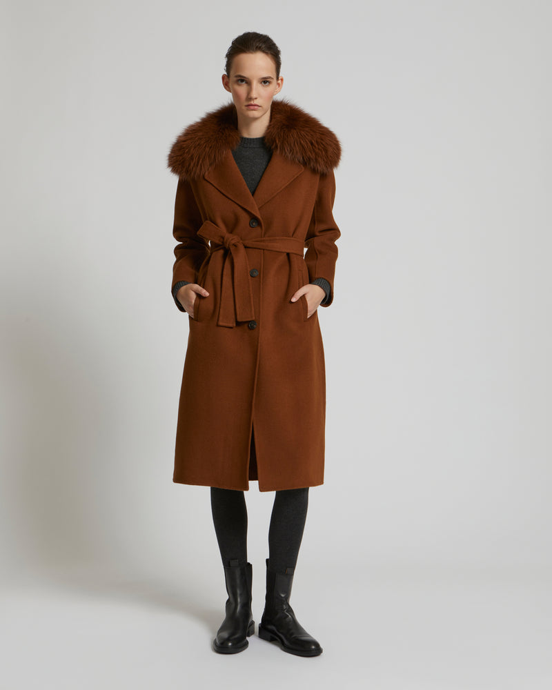 Belted coat in cashmere wool with fox fur collar