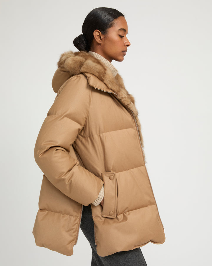 Flannel down jacket with detachable sable fur bib