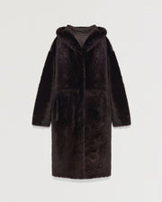 Manteau long à capuche en peau lainée
