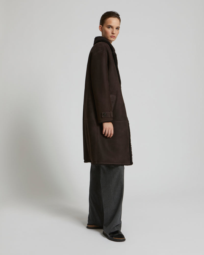 Manteau long à double boutonnage en agneau mérinos
