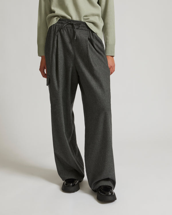 Pantalon cargo en lainage flanelle