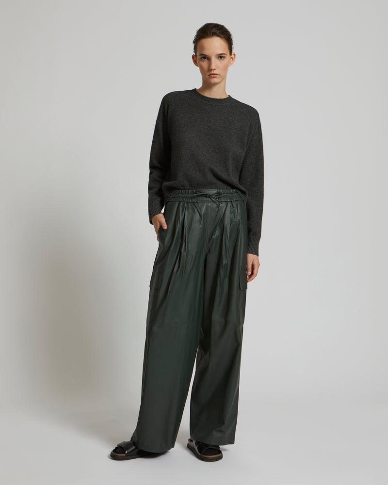 Pantalon cargo en cuir d’agneau