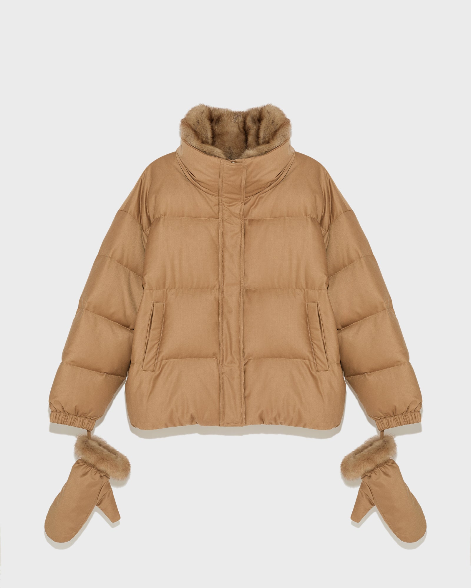 セーブルカラー付きフランネルショートダウンジャケット セーブルカラー付きフランネルショートダウンジャケット