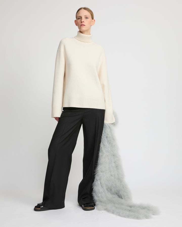 Maxi écharpe à franges en plumes
