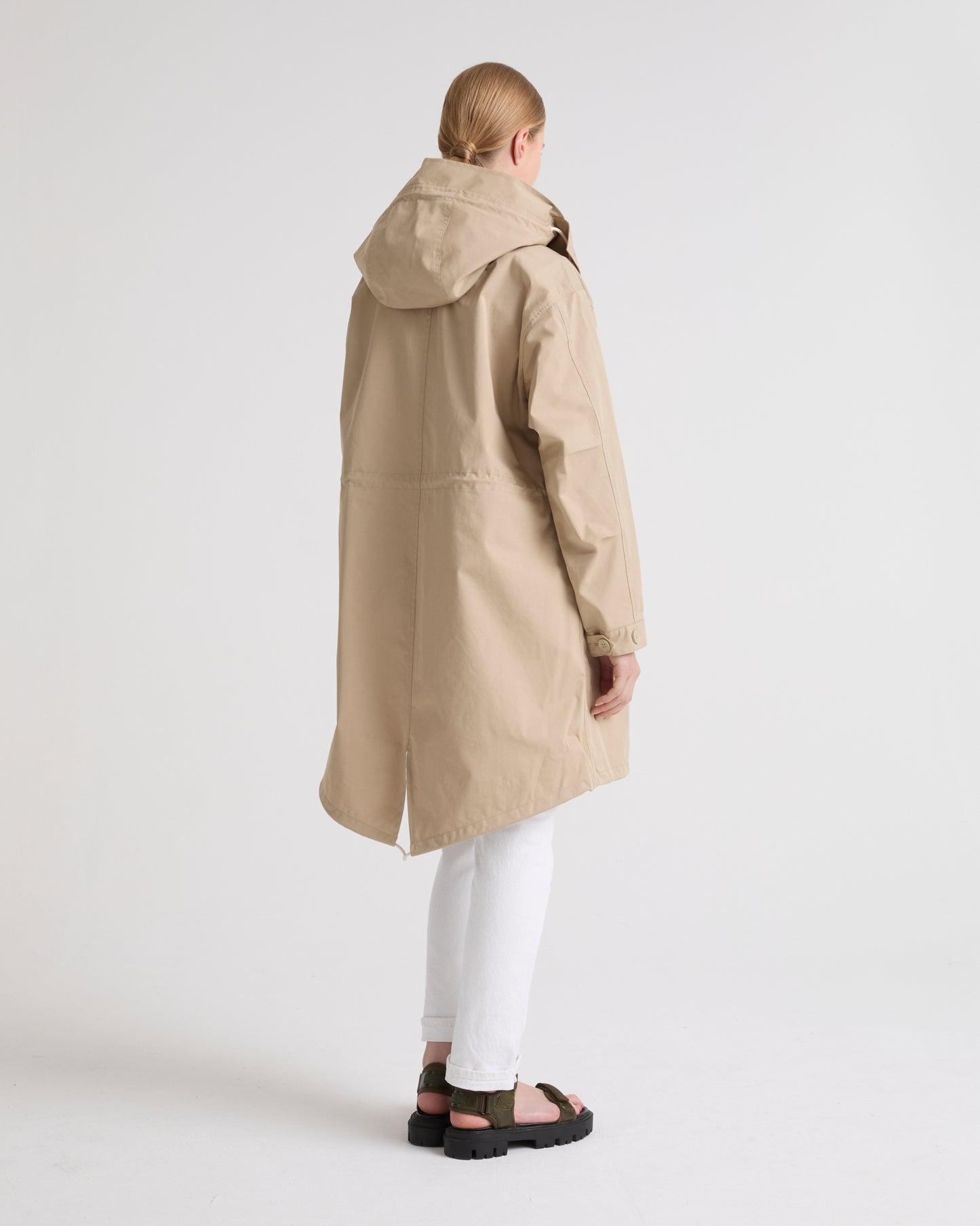 Parka fishtail courte en tissu technique