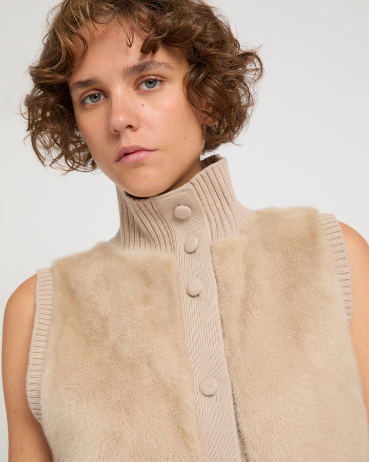 Merino knit and mink fur gilet