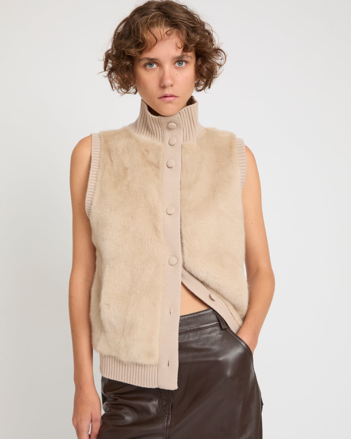 Merino knit and mink fur gilet