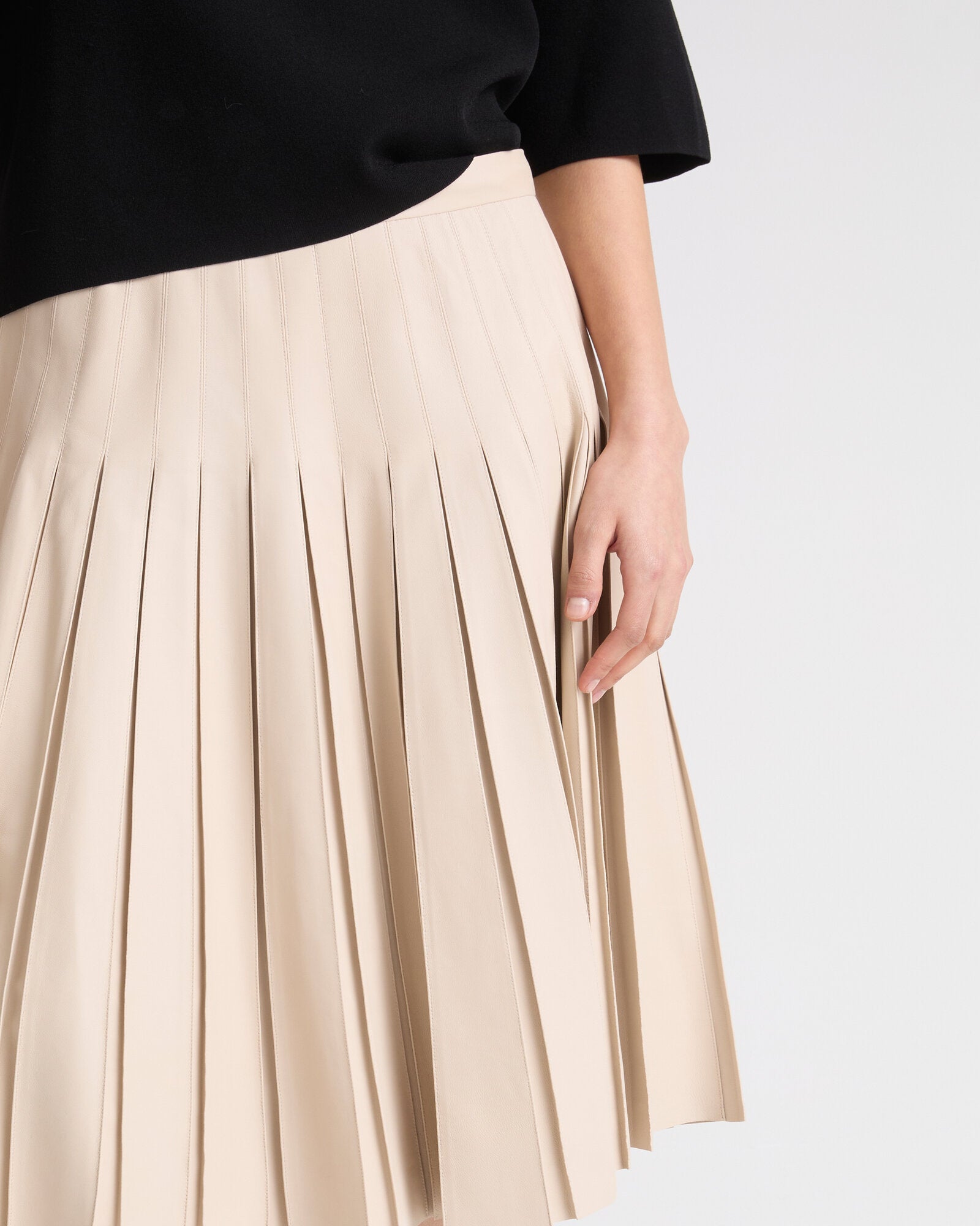 Summer Sales |Women's Ready-to-Wear & Accessories | Yves Salomon