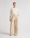 Pleated trousers in cotton-linen fabric