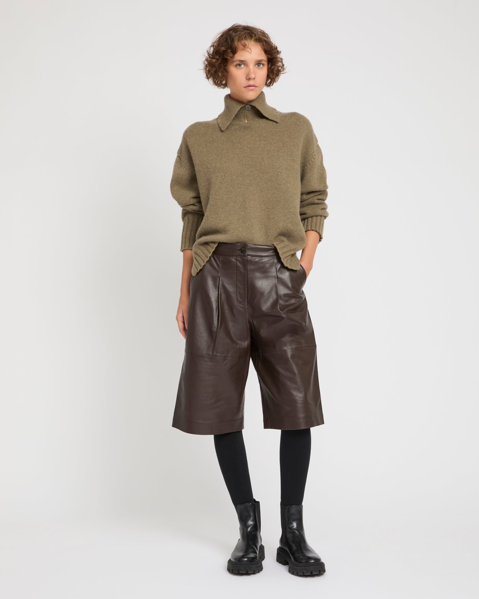 Lamb leather Bermuda shorts - brown - Private sale – Yves Salomon