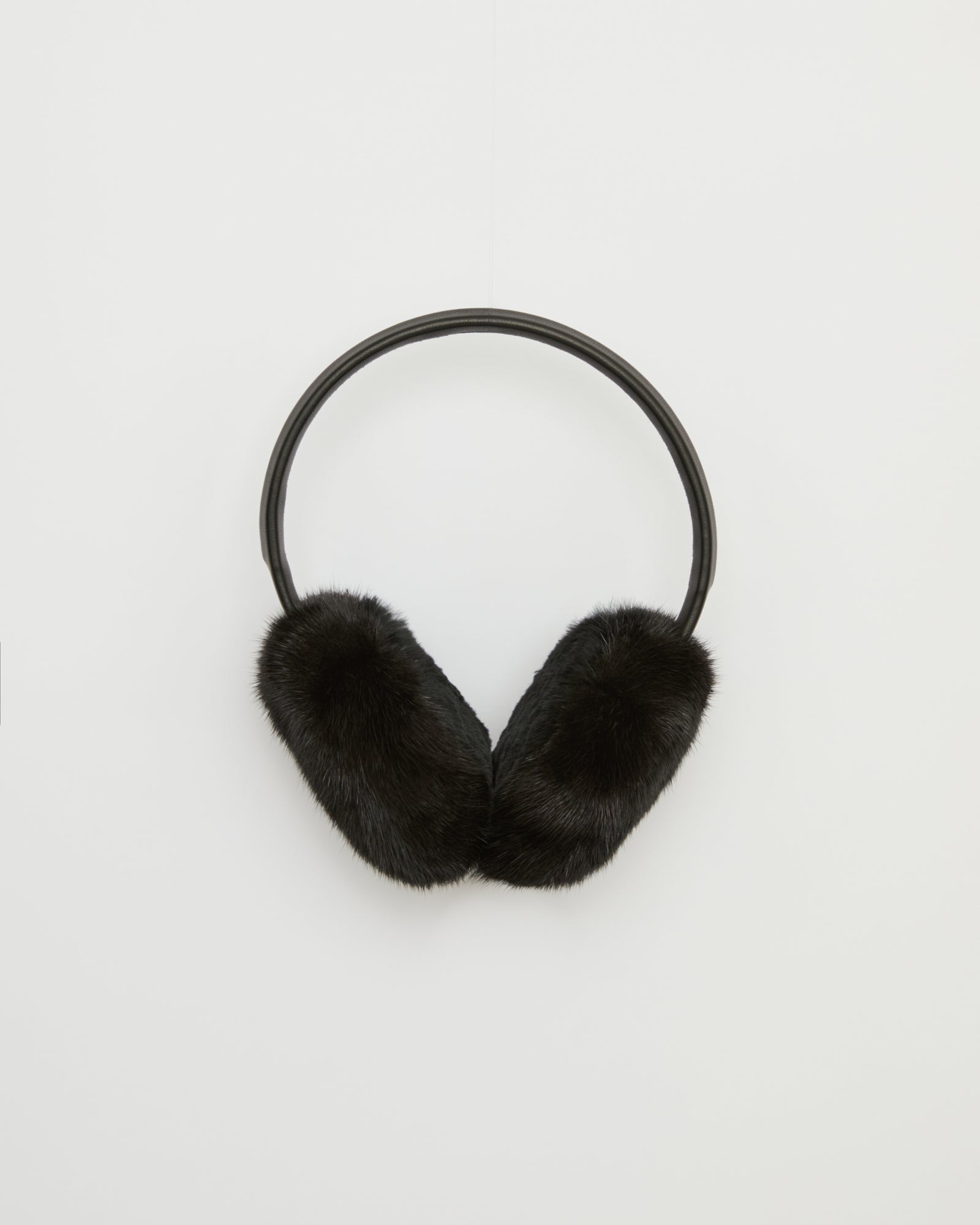 Mink fur earmuffs – Yves Salomon
