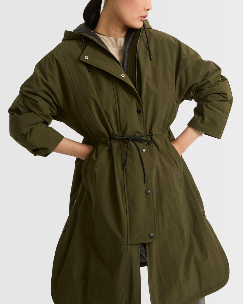 Parka esprit cape en tissu technique