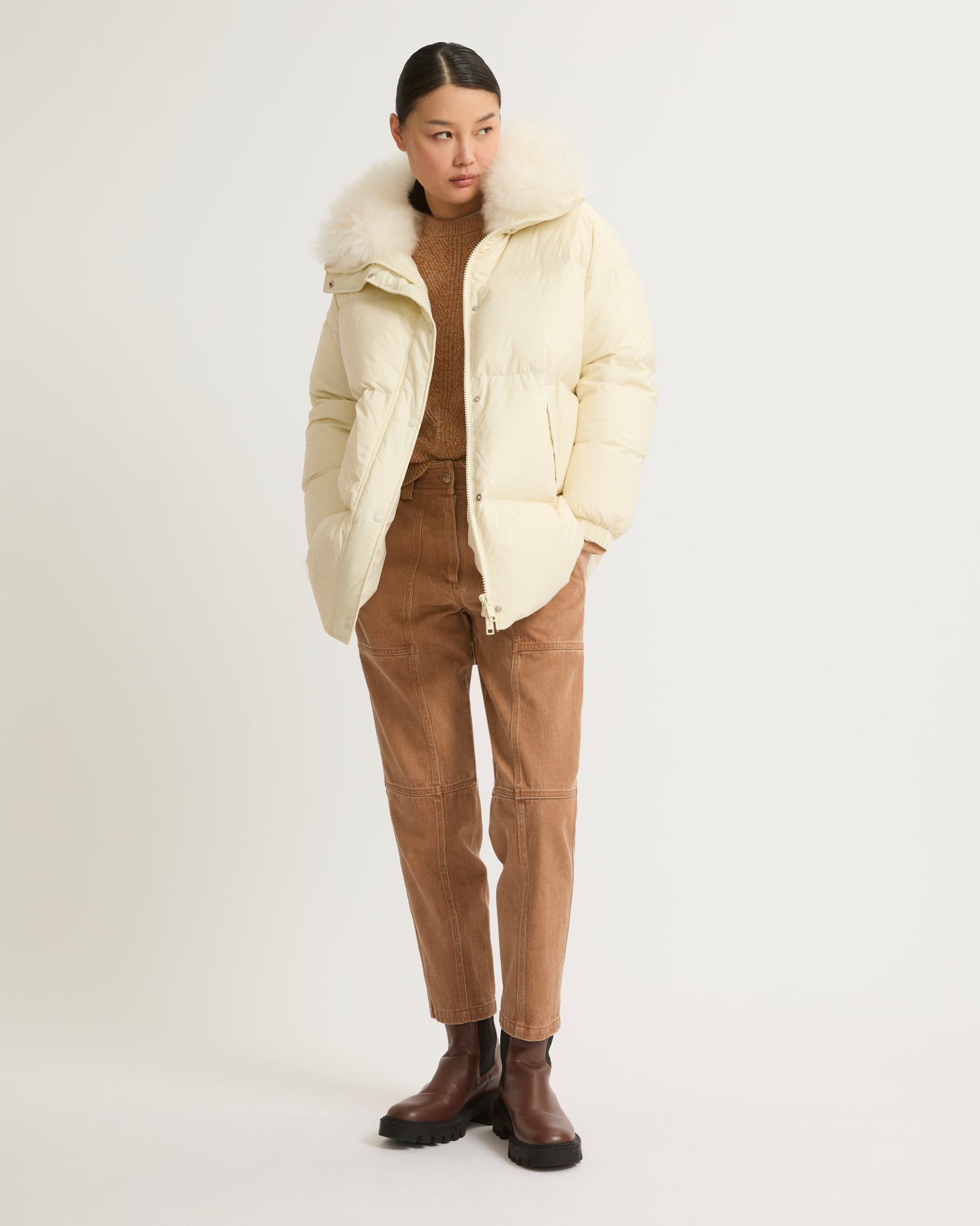 Doudoune col montant en agneau à laine vaporeuse-Yves Salomon - Soldes d'hiver - Winter Sale