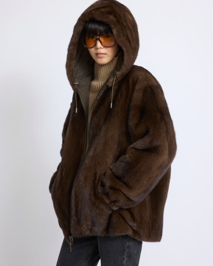 Sweat à capuche en tissu technique réversible avec fourrure de vison - Yves Salomon - Nouvelle collection Automne Hiver