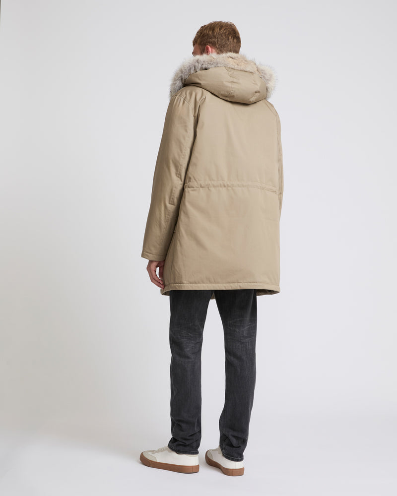 Parka iconique en coton mélangé imperméable et fourrure de coyote