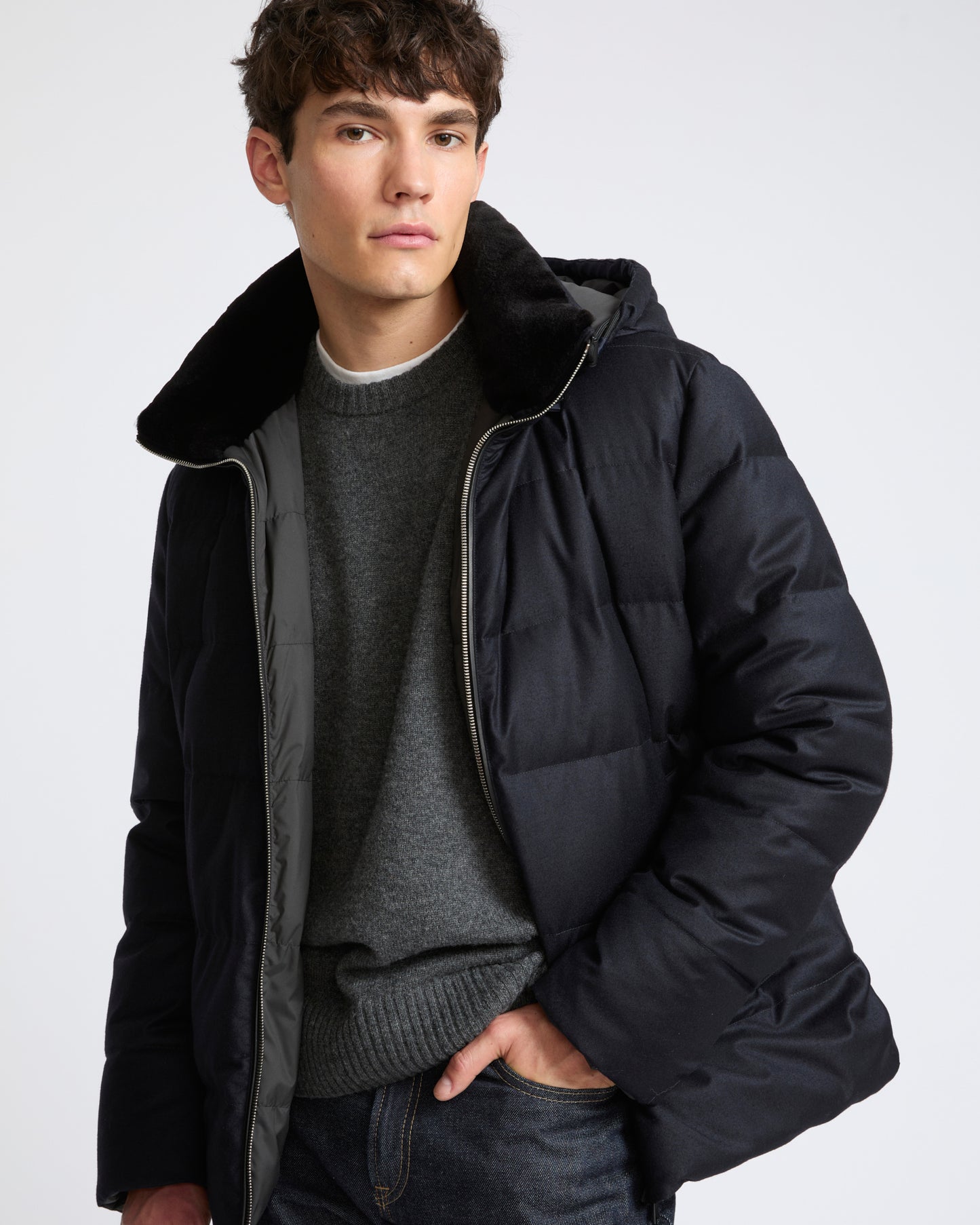 Doudoune courte en tissu Loro Piana avec fourrure de vison- Yves Salomon - Nouvelle collection Automne Hiver