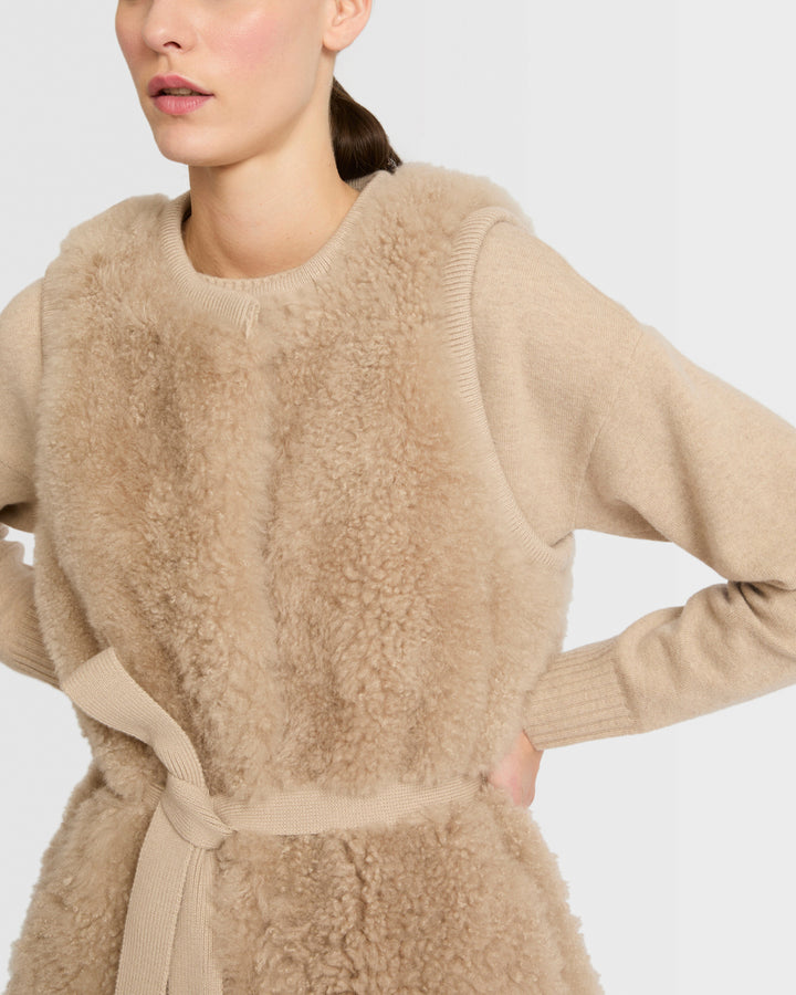 Gilet long ceinturé en maille mérinos et agneau
