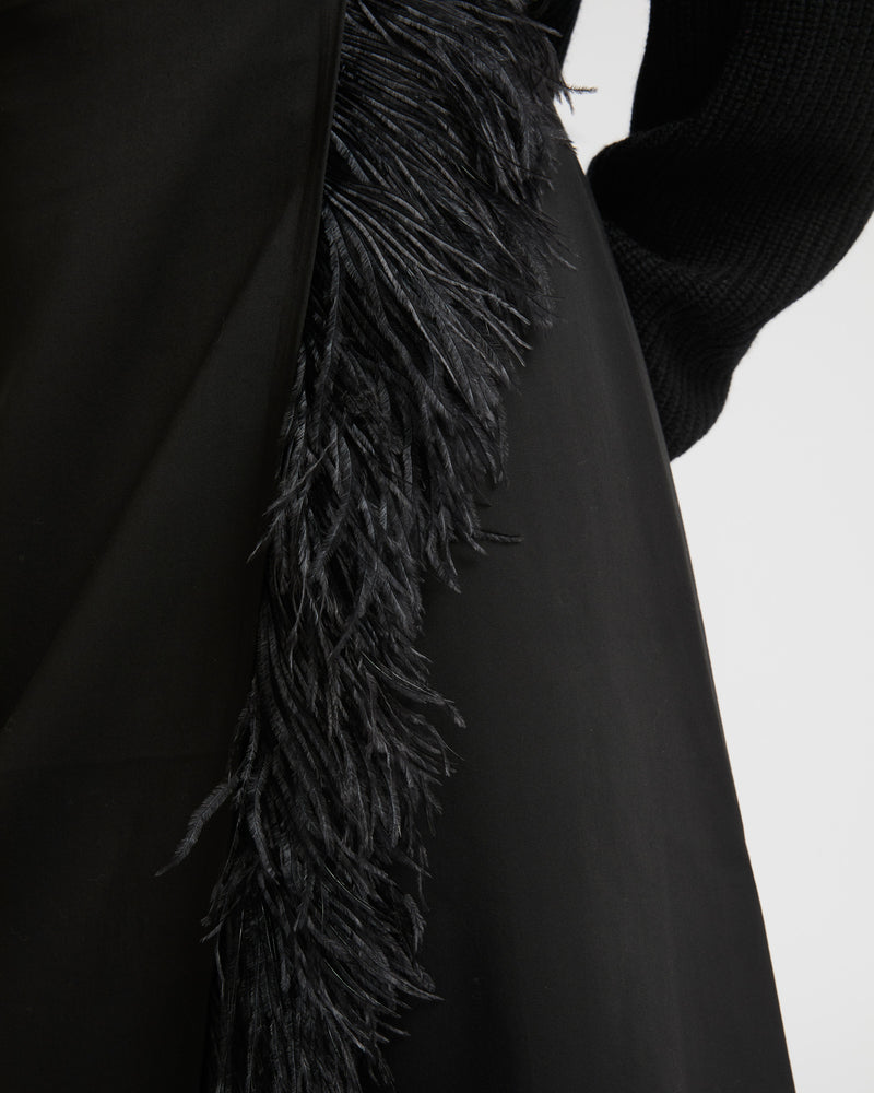 Jupe en satin de viscose et plumes-Yves Salomon - Soldes d'hiver - Winter Sale