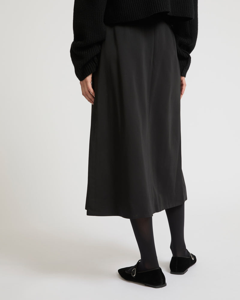 Jupe en satin de viscose et plumes-Yves Salomon - Soldes d'hiver - Winter Sale