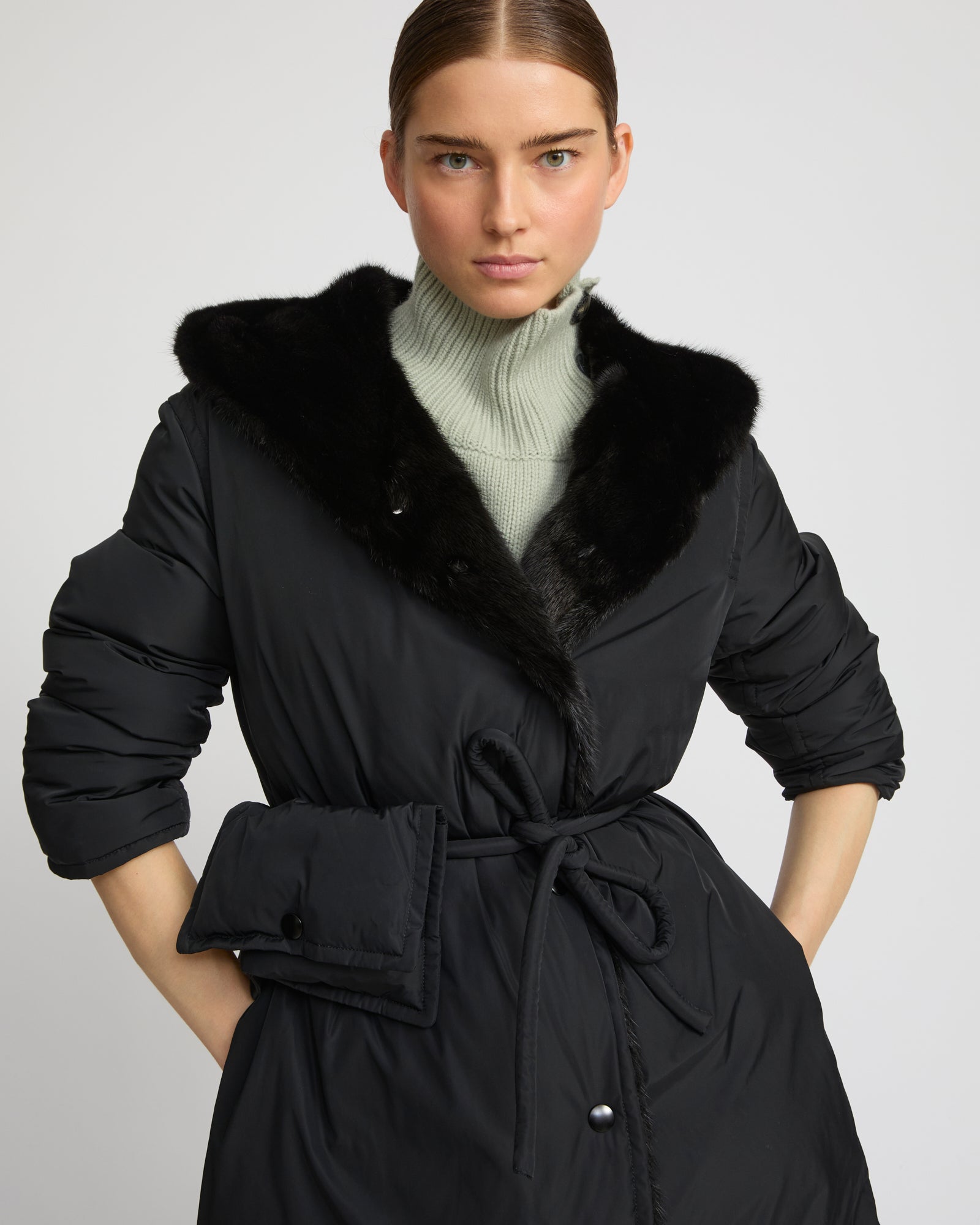 Long down jacket in technical fabric and mink fur – Yves Salomon
