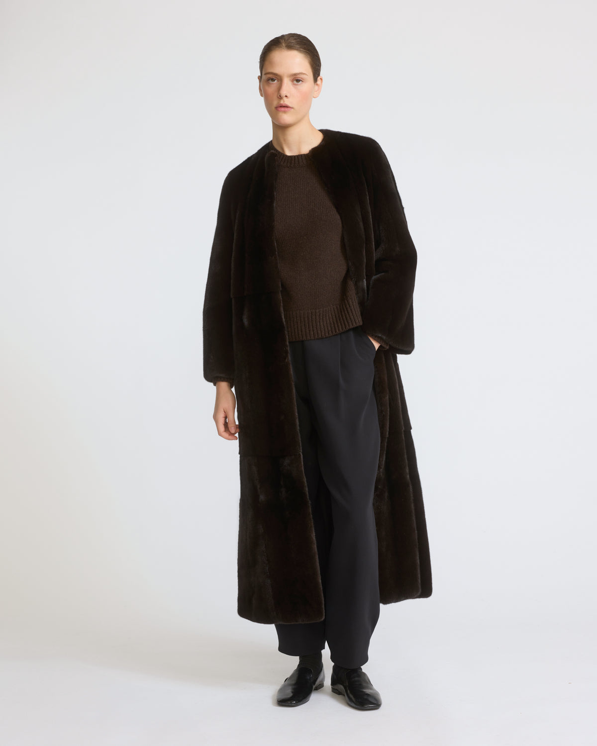 Manteau long ceinturé en fourrure de vison long poil - Yves Salomon - Nouvelle collection Automne Hiver