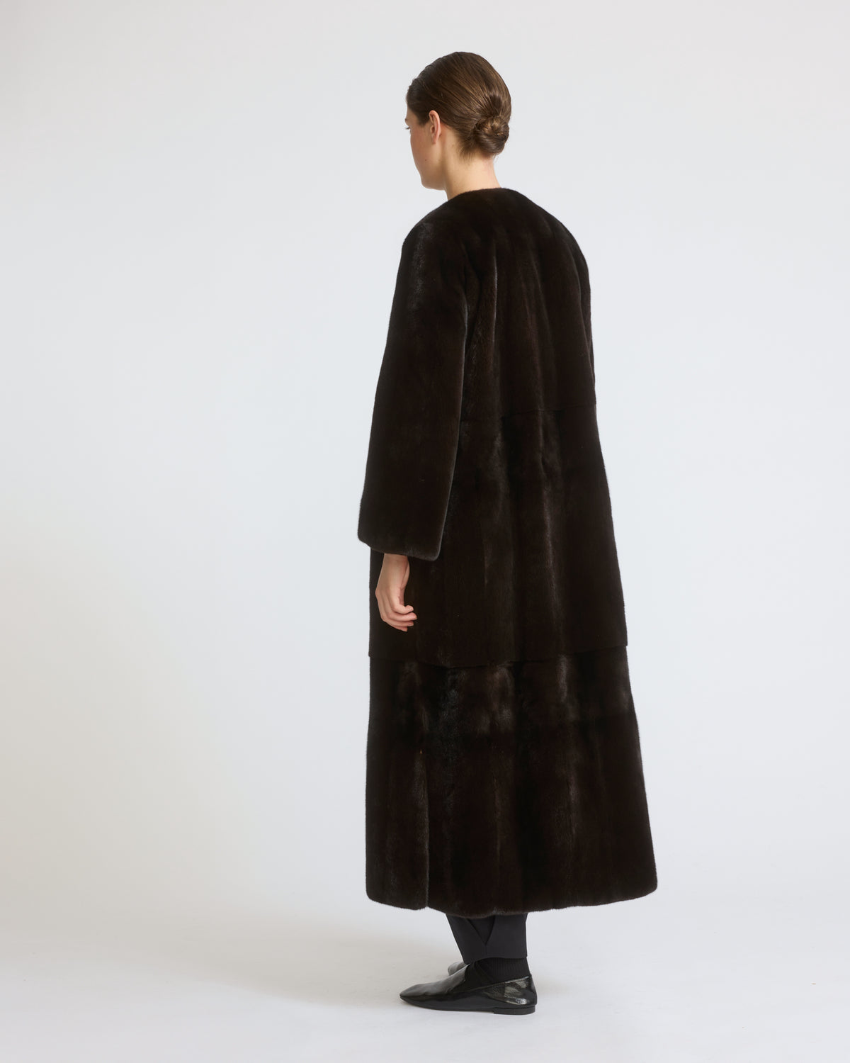 Manteau long ceinturé en fourrure de vison long poil - Yves Salomon - Nouvelle collection Automne Hiver