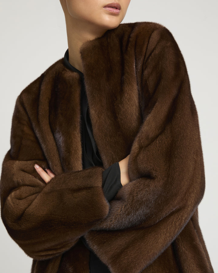 Maxi manteau ceinturé en fourrure de vison long poil