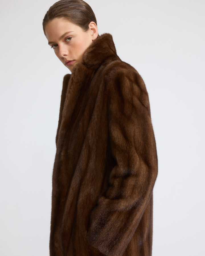 Manteau long en fourrure de vison long poil - Yves Salomon - Nouvelle collection Automne Hiver