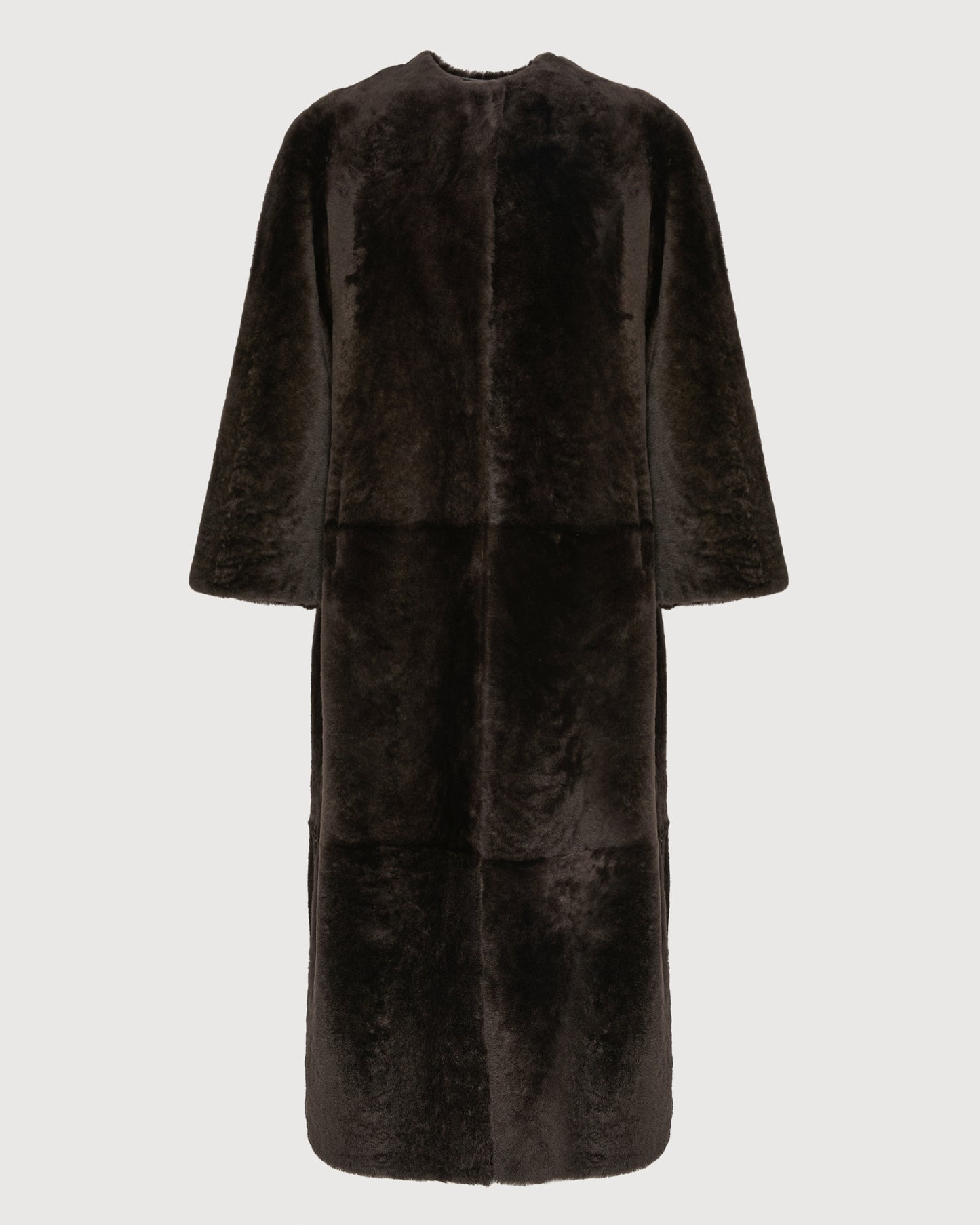 Manteau extra long en peau lainée d'agneau -Yves Salomon