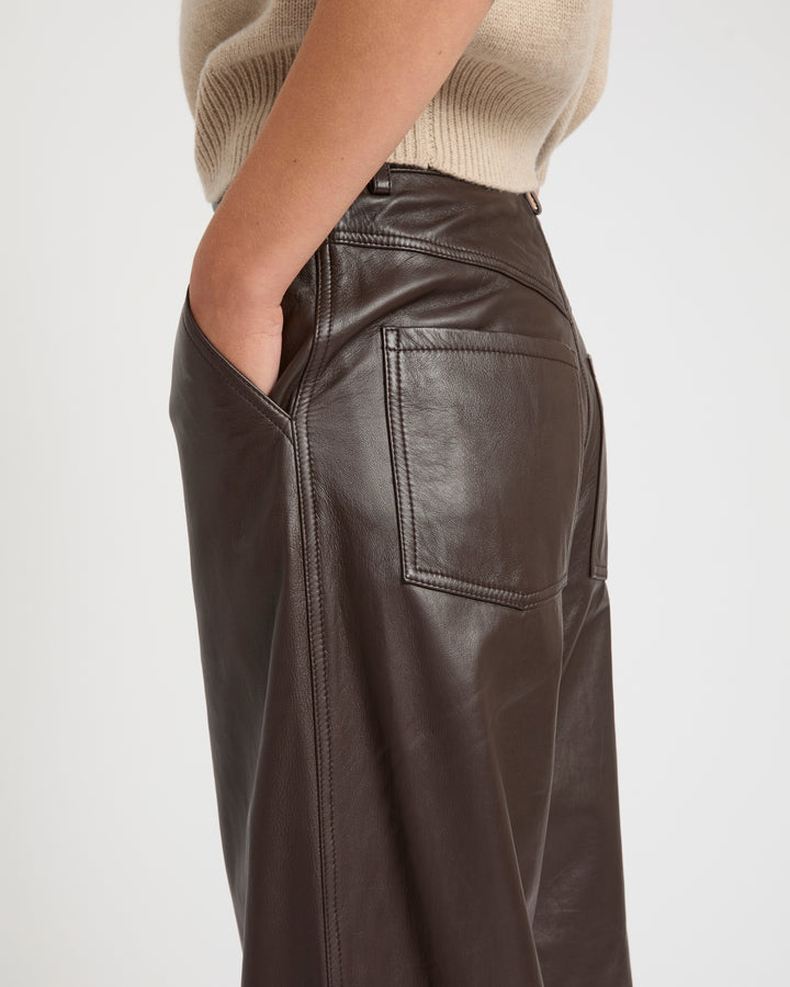 Straight trousers in lamb leather