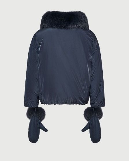 Doudoune courte en tissu technique et col amovible en fourrure de renard- Yves Salomon - Nouvelle collection Automne Hiver