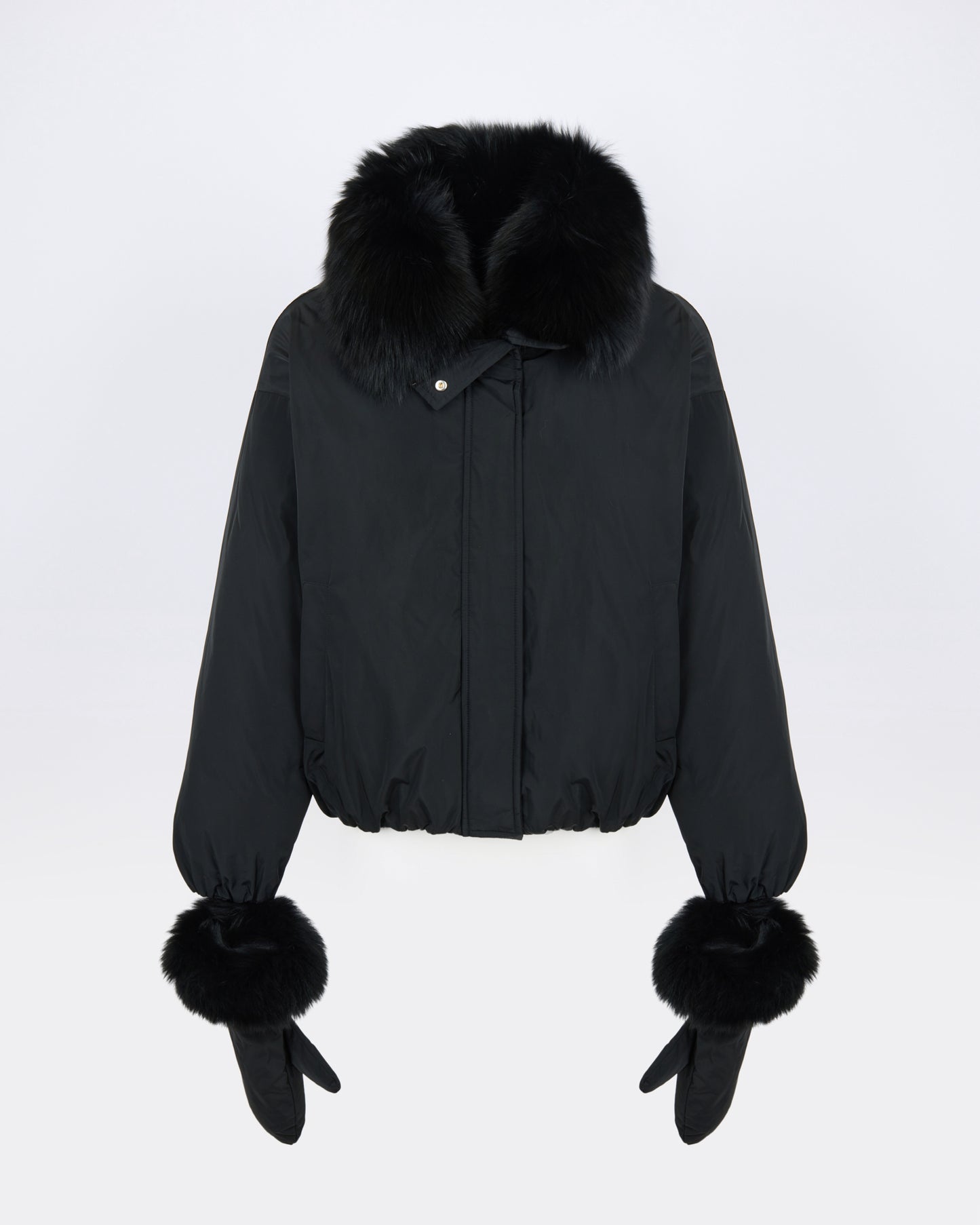 Doudoune courte en tissu technique et col amovible en fourrure de renard - Yves Salomon - Nouvelle collection Automne Hiver