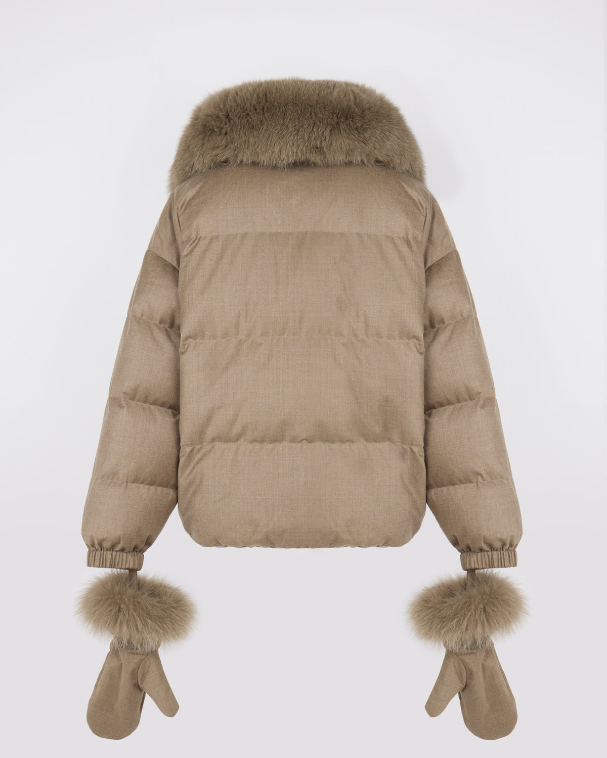 Doudoune courte en tissu Loro Piana avec col amovible en fourrure de renard et moufles - Yves Salomon - Nouvelle collection Automne Hiver