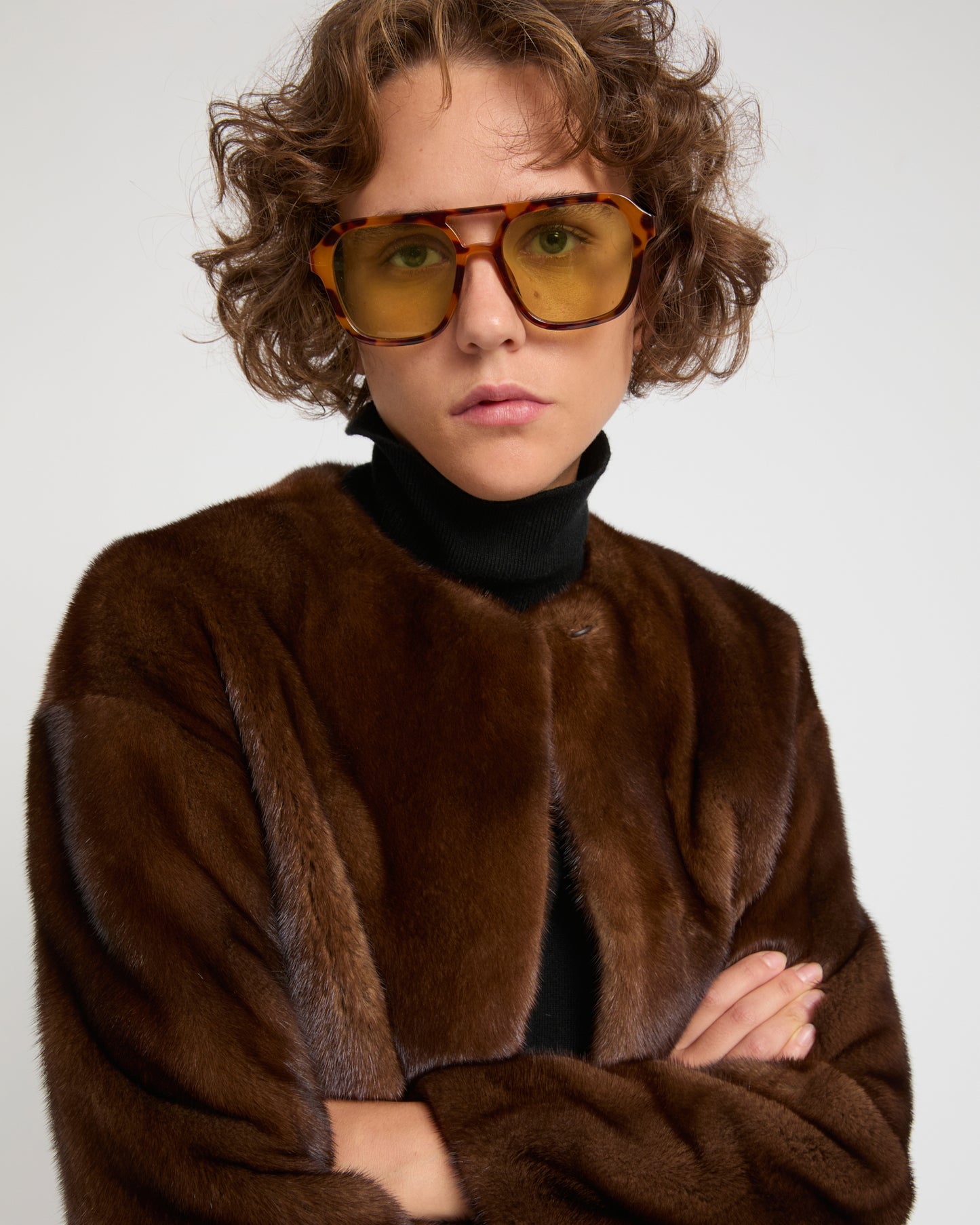 Long-haired mink fur round neck jacket