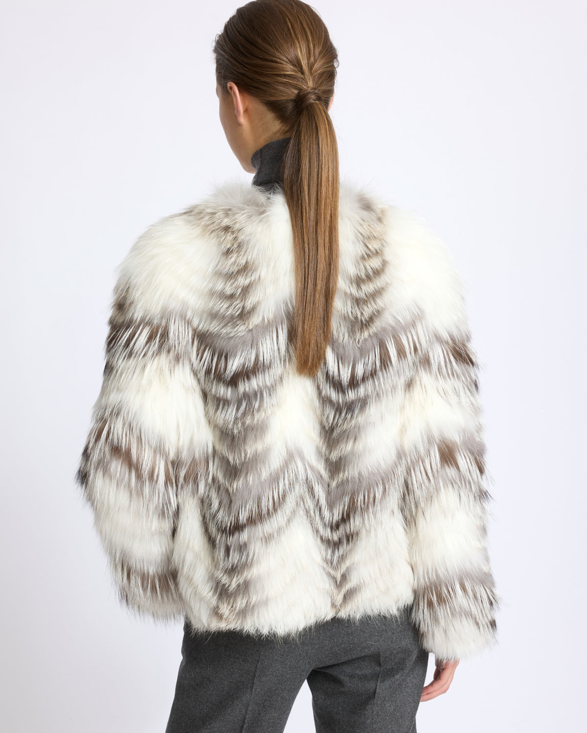 Gilet ceinturé en maille mérinos et fourrure de renard - Yves Salomon - Nouvelle collection Automne Hiver
