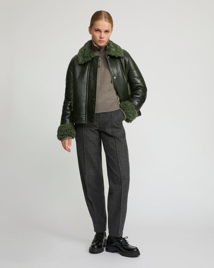Veste courte en peau lainée d'agneau de Toscane curly avec finition vintage -Yves Salomon