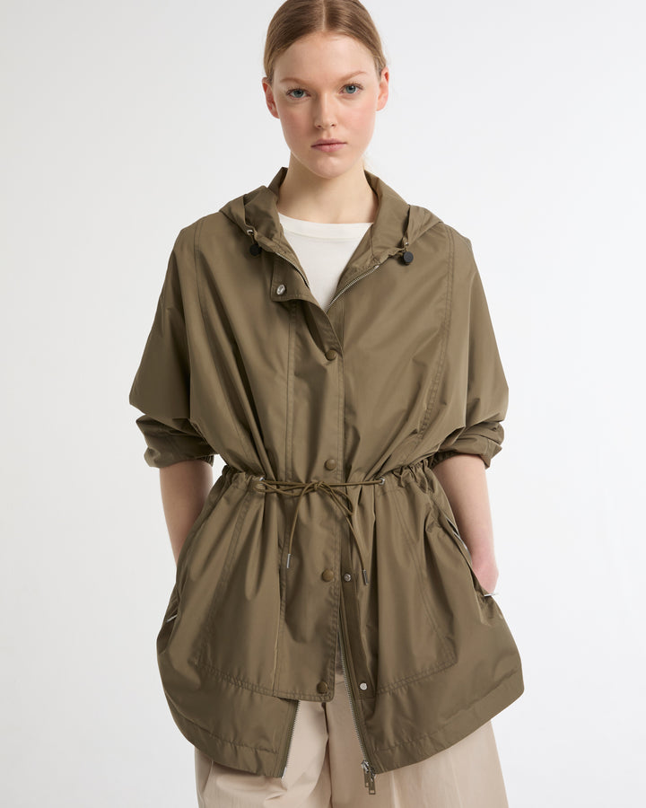 Cape en tissu technique waterproof -Yves salomon - Nouvelle collection Printemps Été