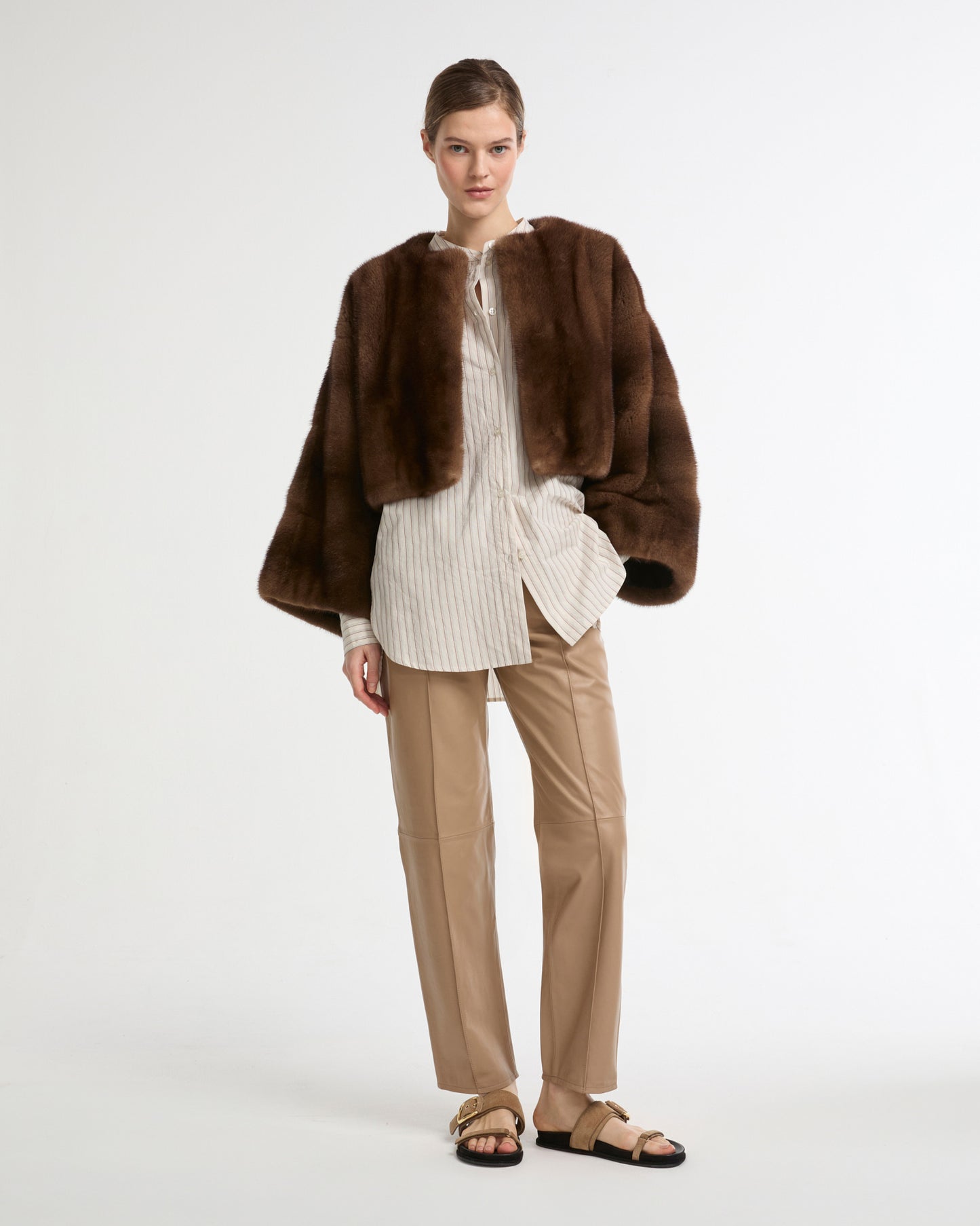 Pantalon tailleur en cuir d'agneau -Yves salomon - Nouvelle collection Printemps Été
