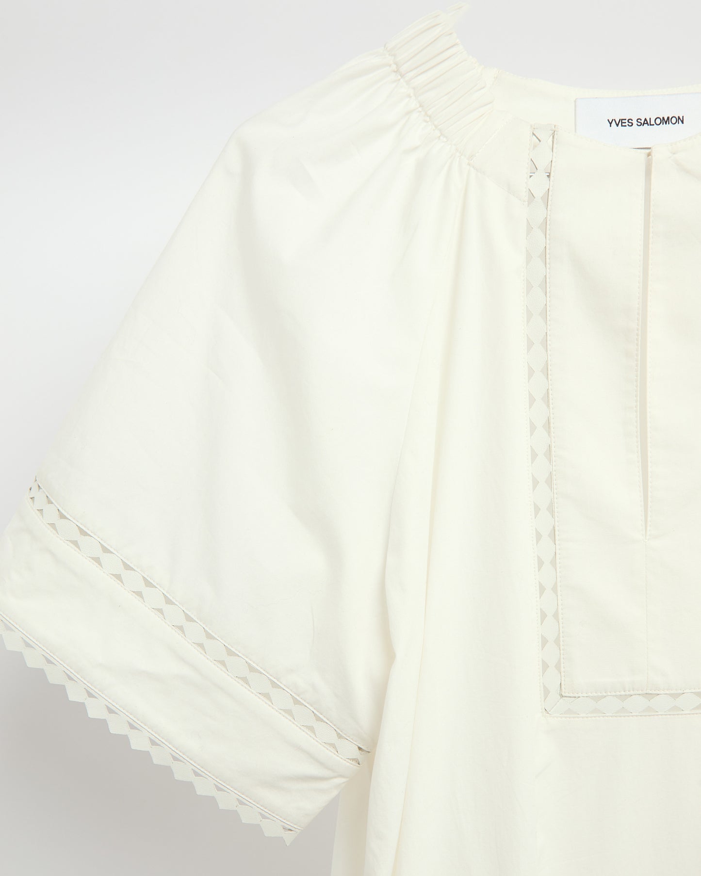 Blouse à manches courtes en popeline de coton et détails cuirs -Yves salomon - Nouvelle collection Printemps Été
