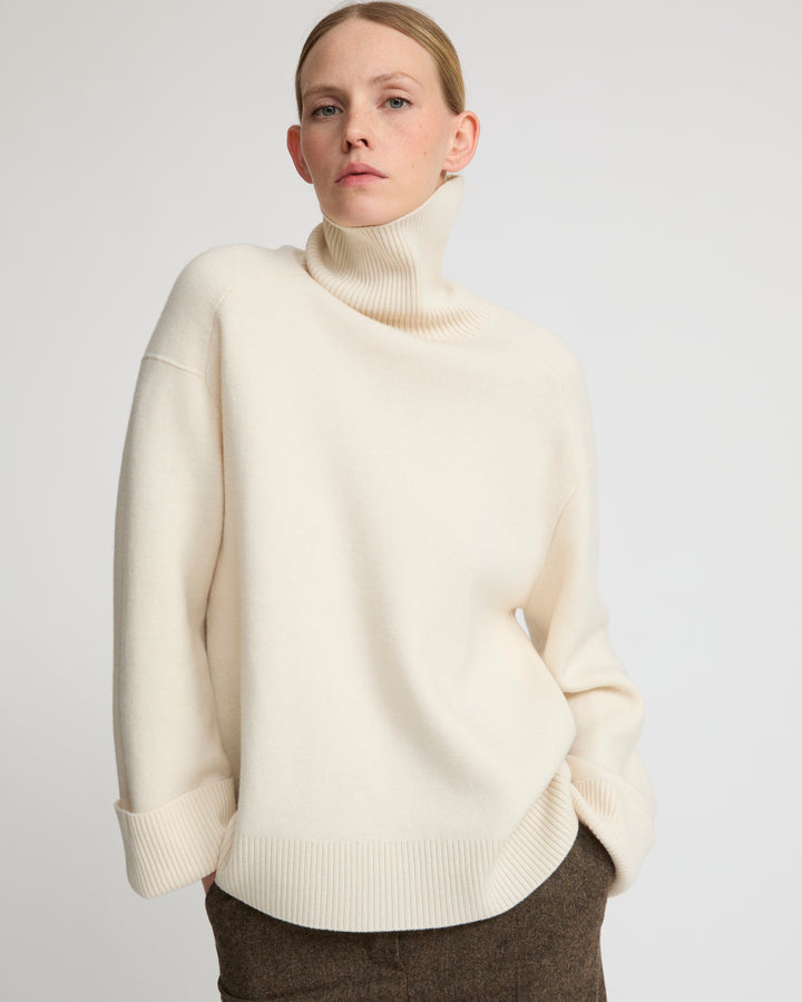 Pull en maille à col roulé -Yves Salomon