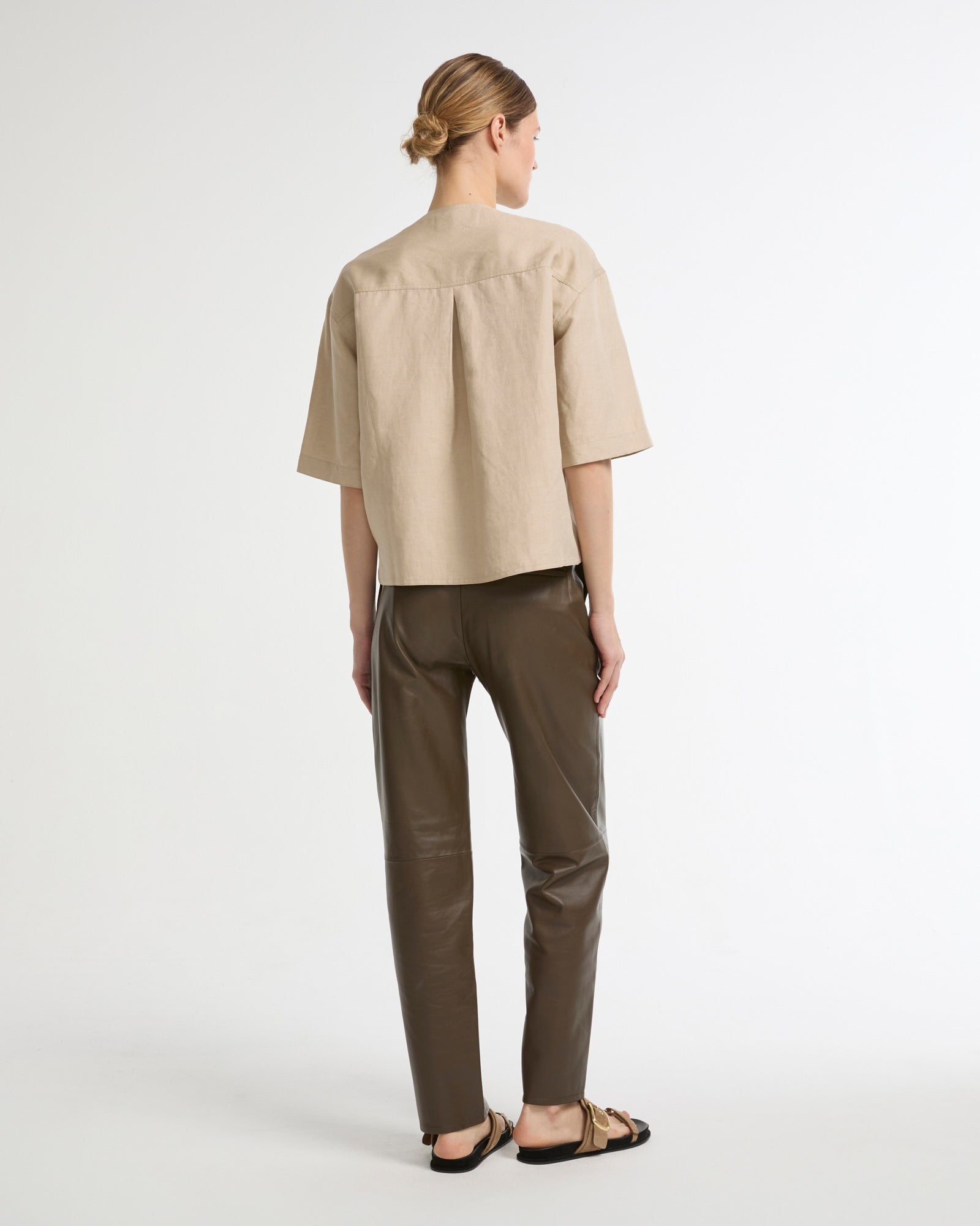 Pantalon tailleur en cuir d'agneau -Yves salomon - Nouvelle collection Printemps Été