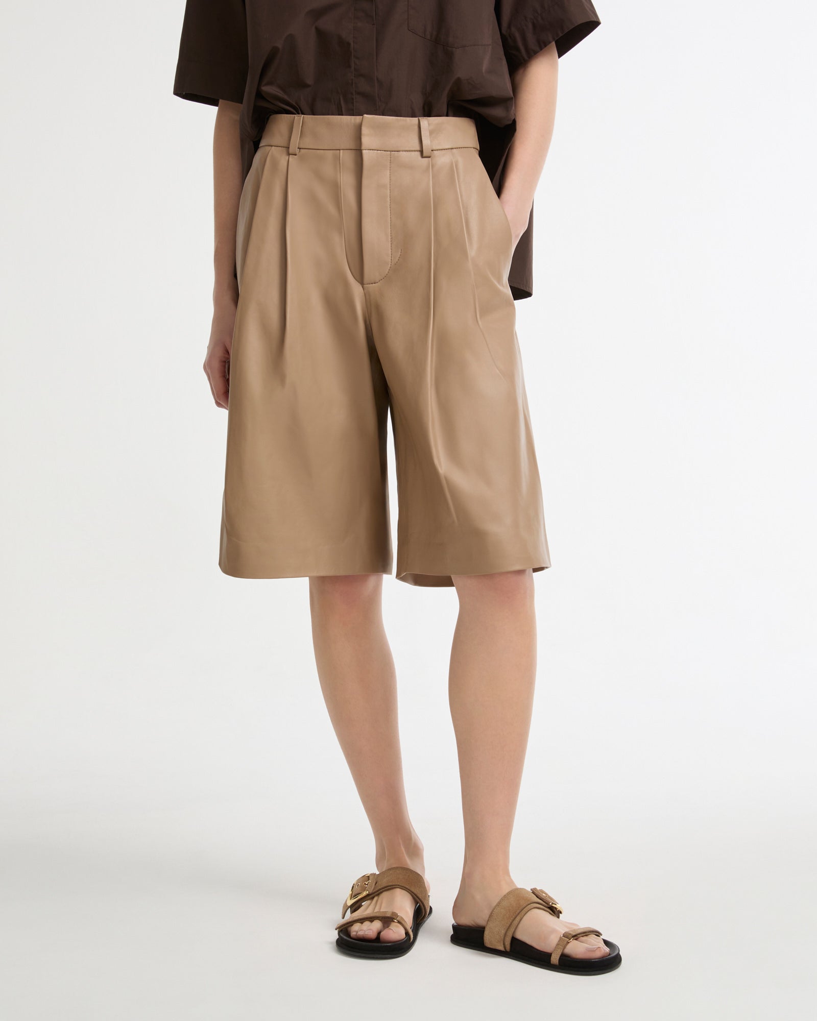 Bermuda en cuir d'agneau -Yves salomon - Nouvelle collection Printemps Été