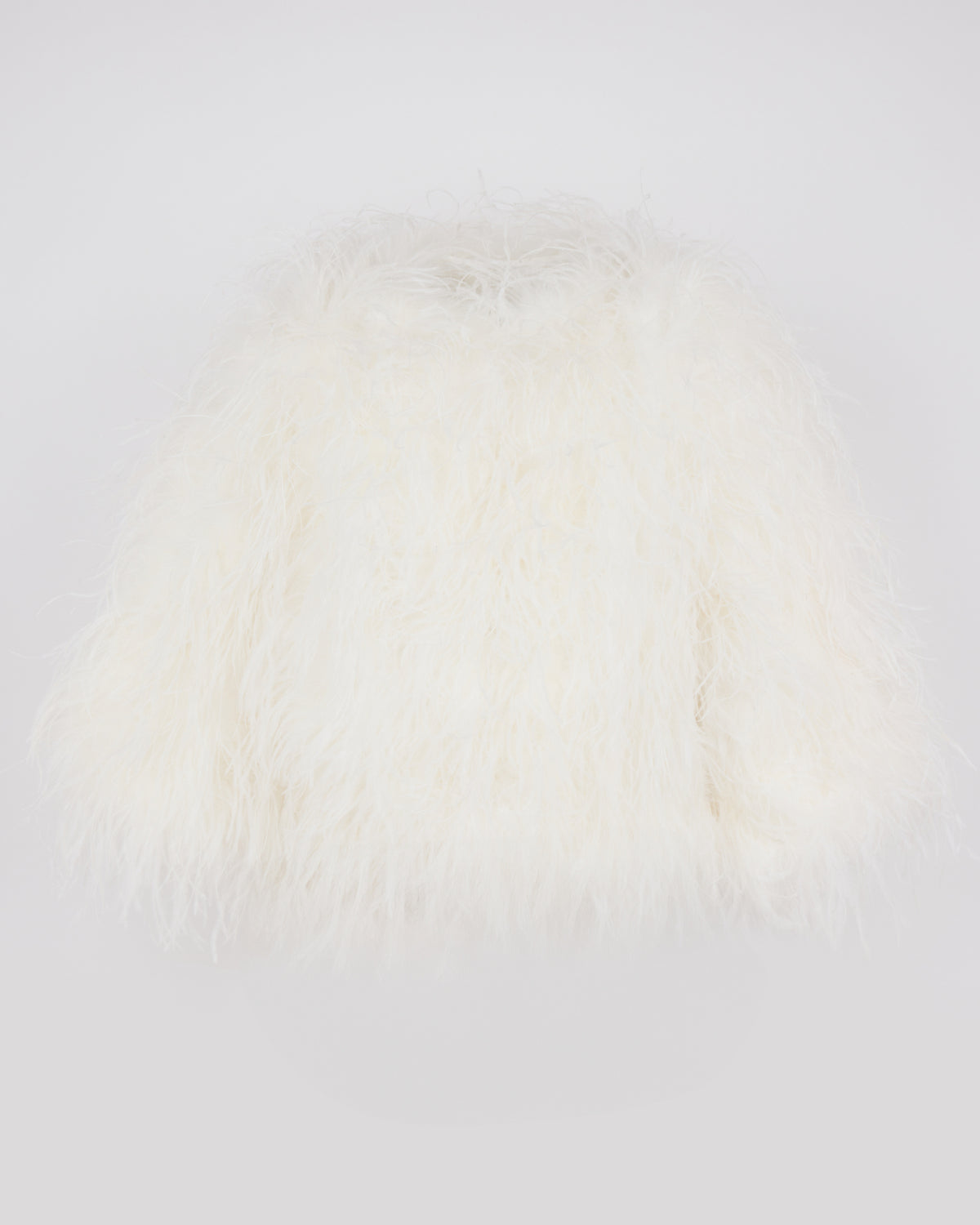 Veste courte en plumes d'autruche - Yves Salomon - Nouvelle collection Automne Hiver