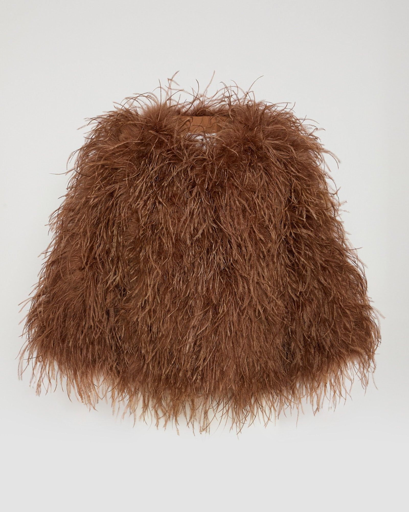 Veste courte en plumes d'autruche -Yves salomon - Nouvelle collection Printemps Été